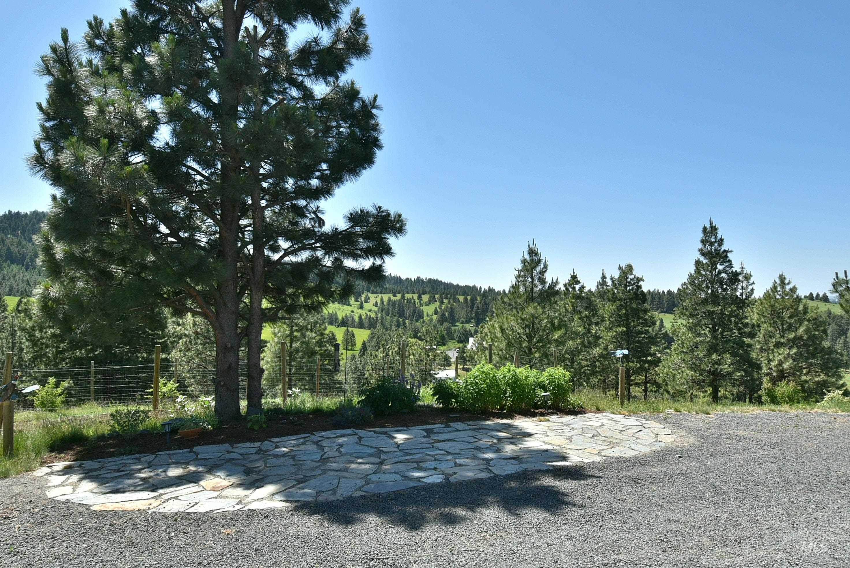 1012 Prairie Ln.