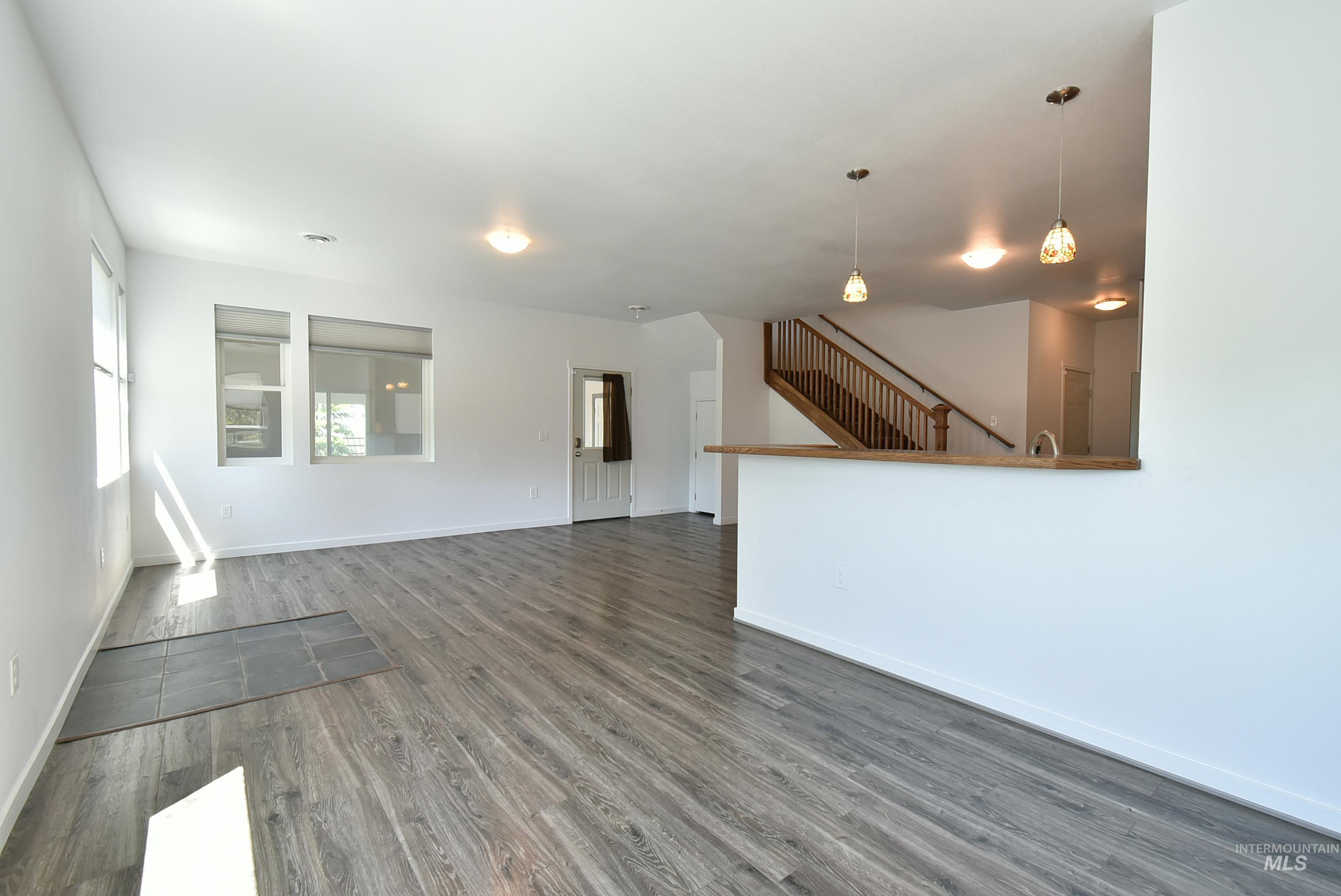 1012 Prairie Ln.