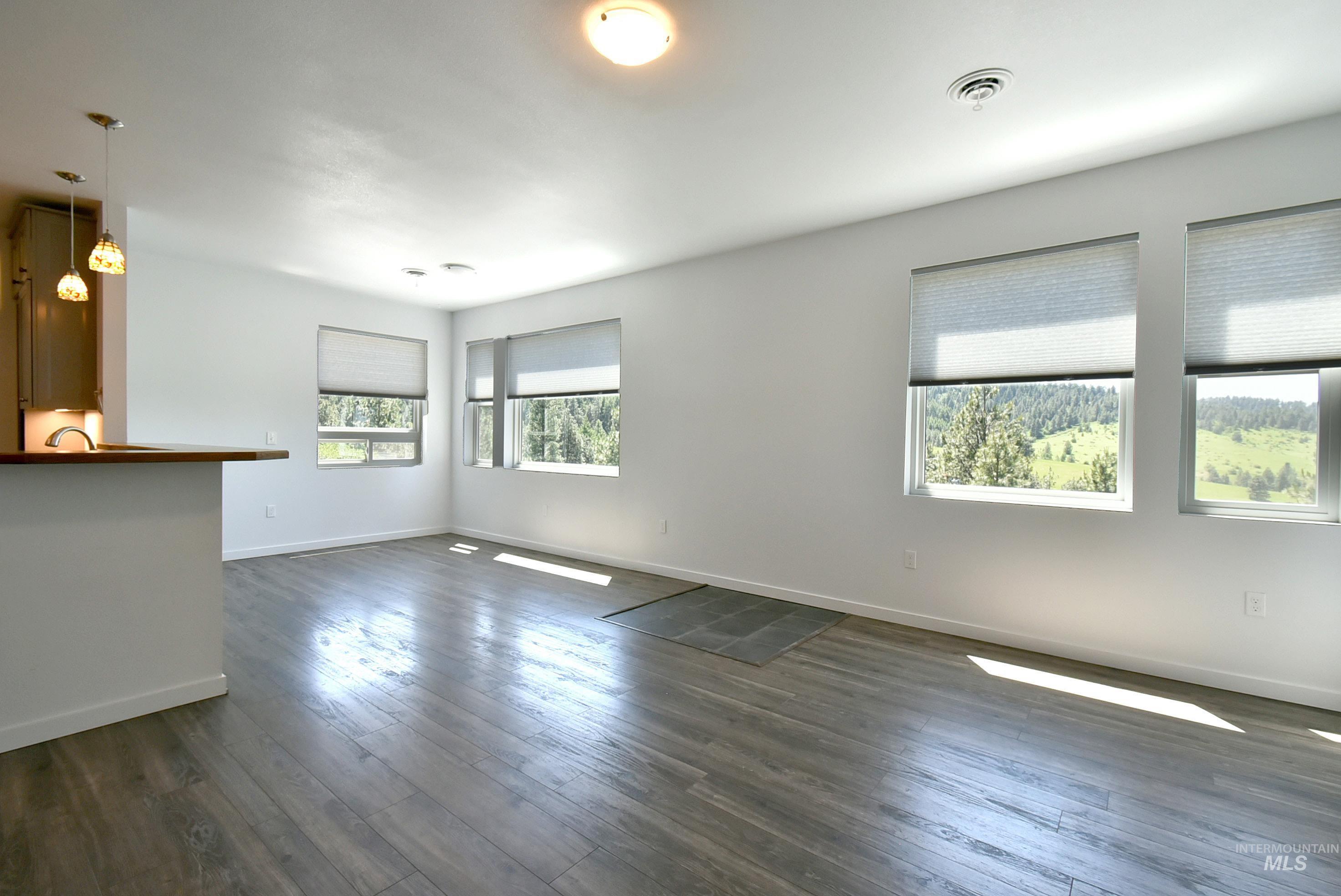 1012 Prairie Ln.