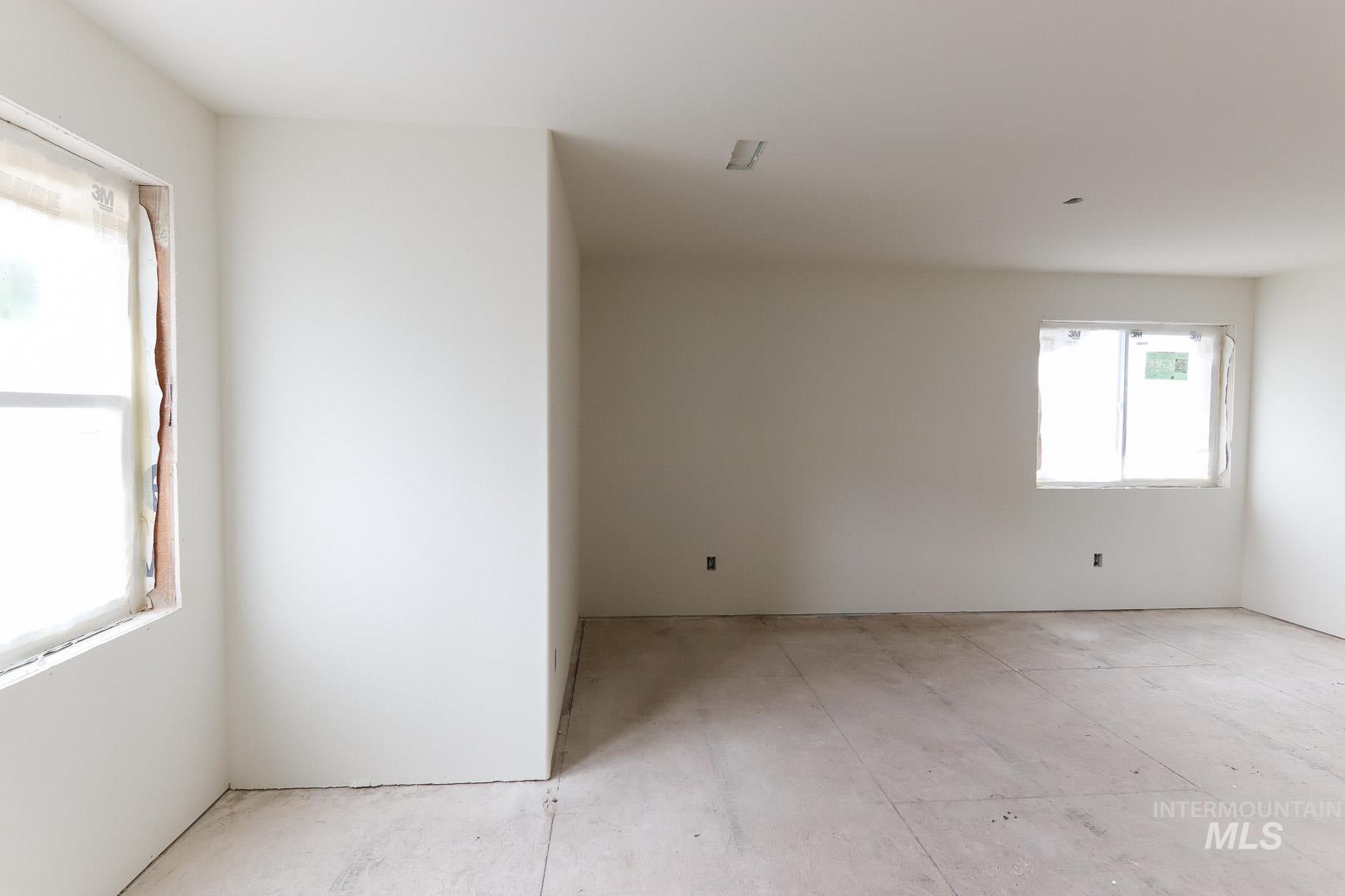 1921 Sunny Court