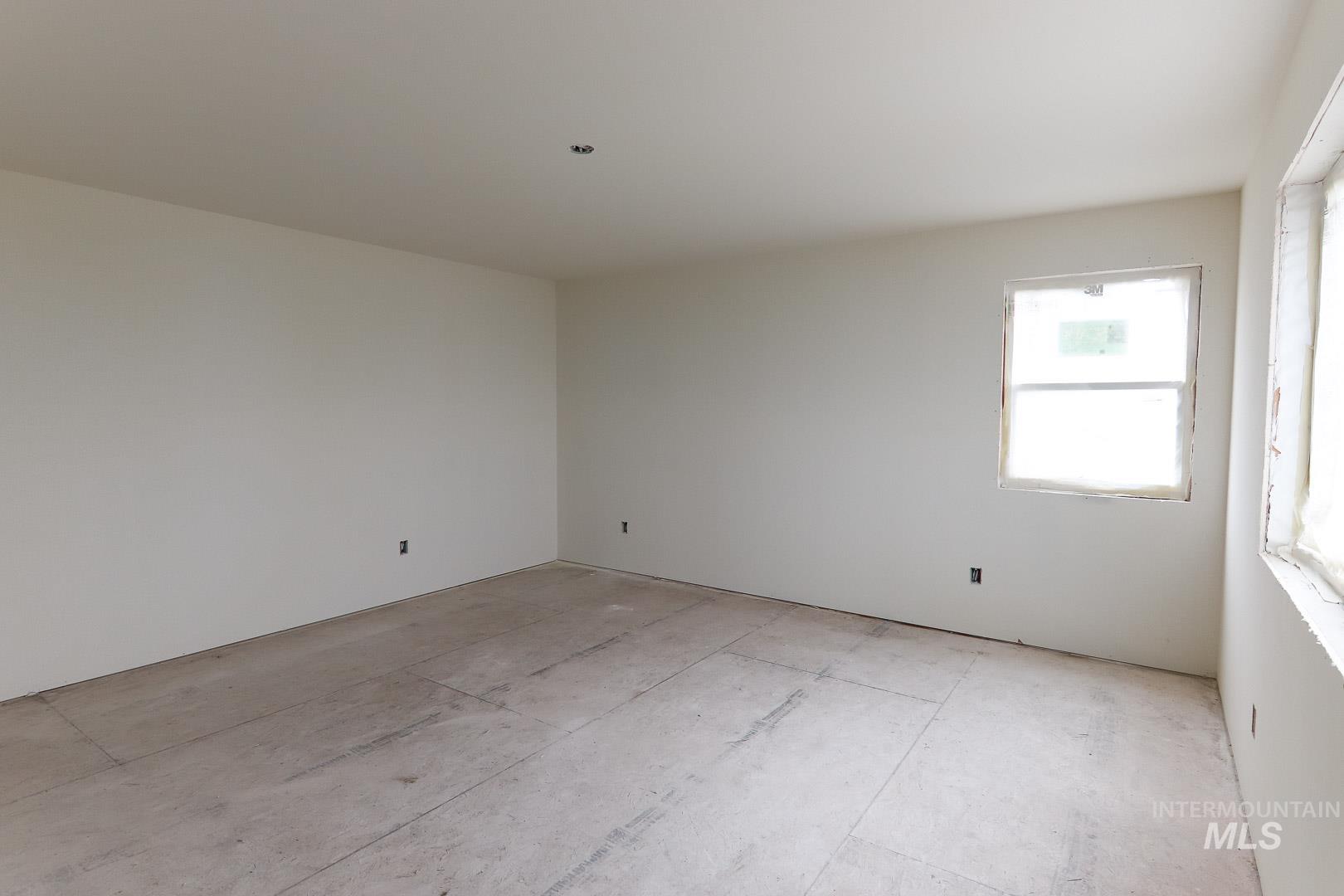 1921 Sunny Court
