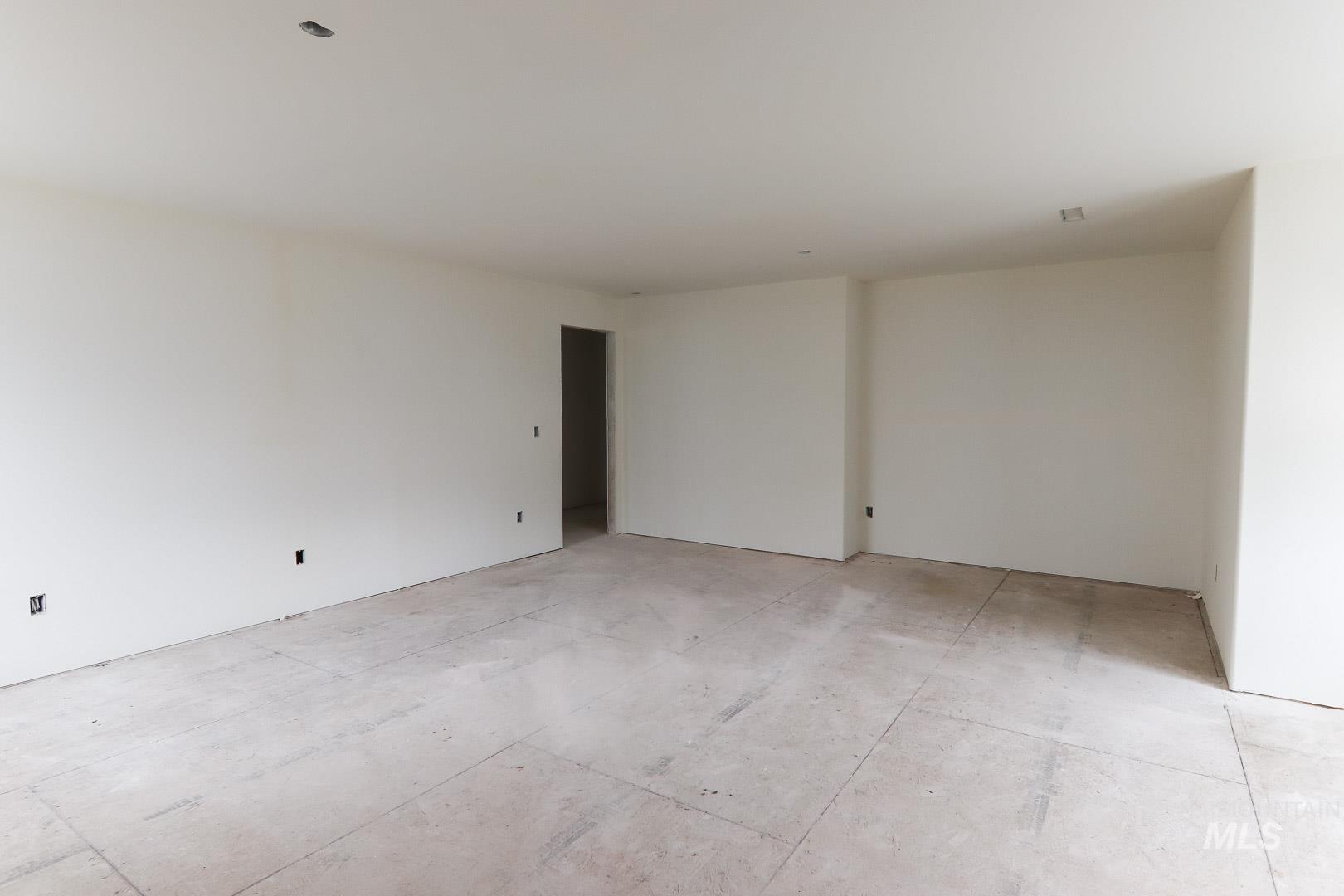 1921 Sunny Court