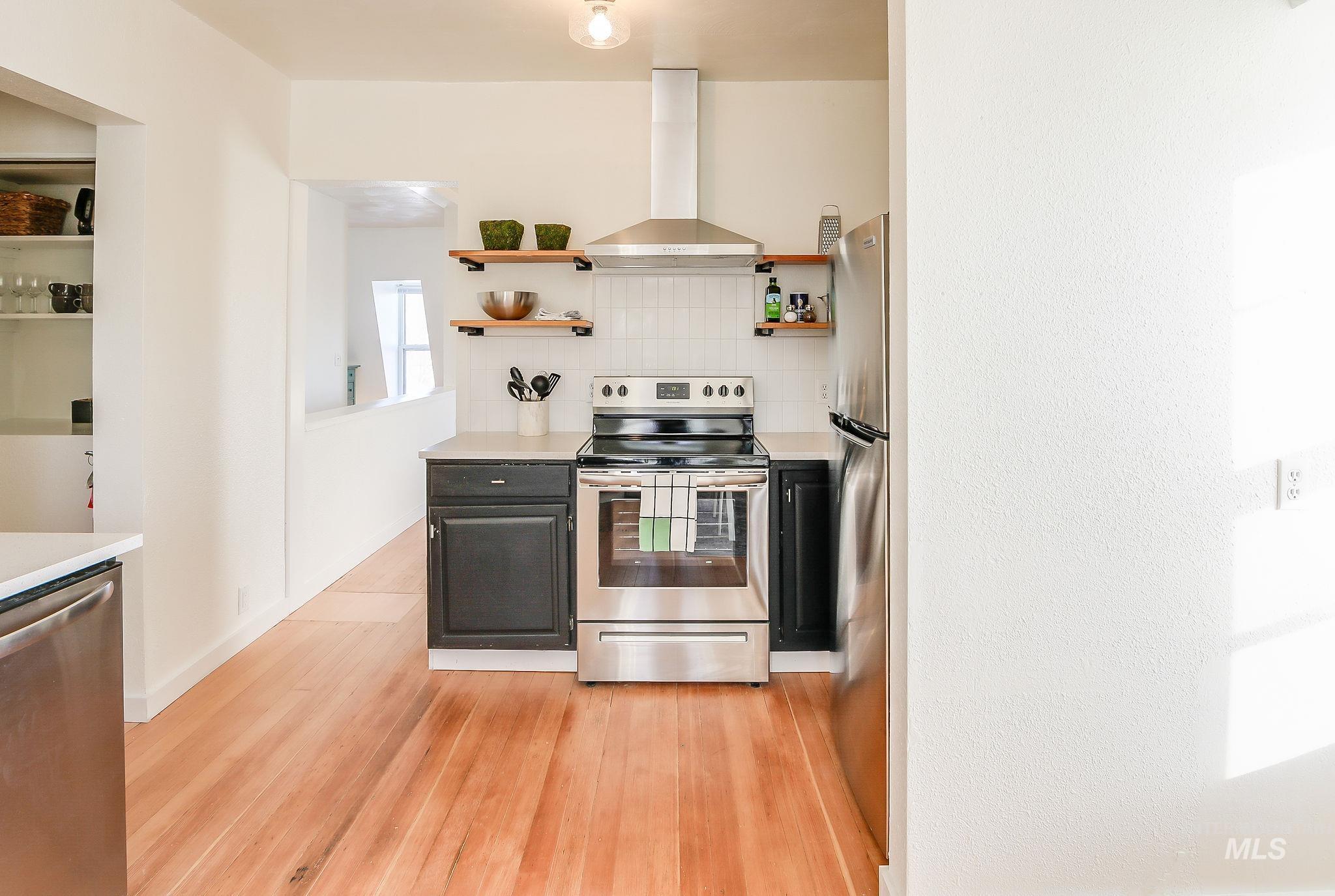 101 S Almon St.