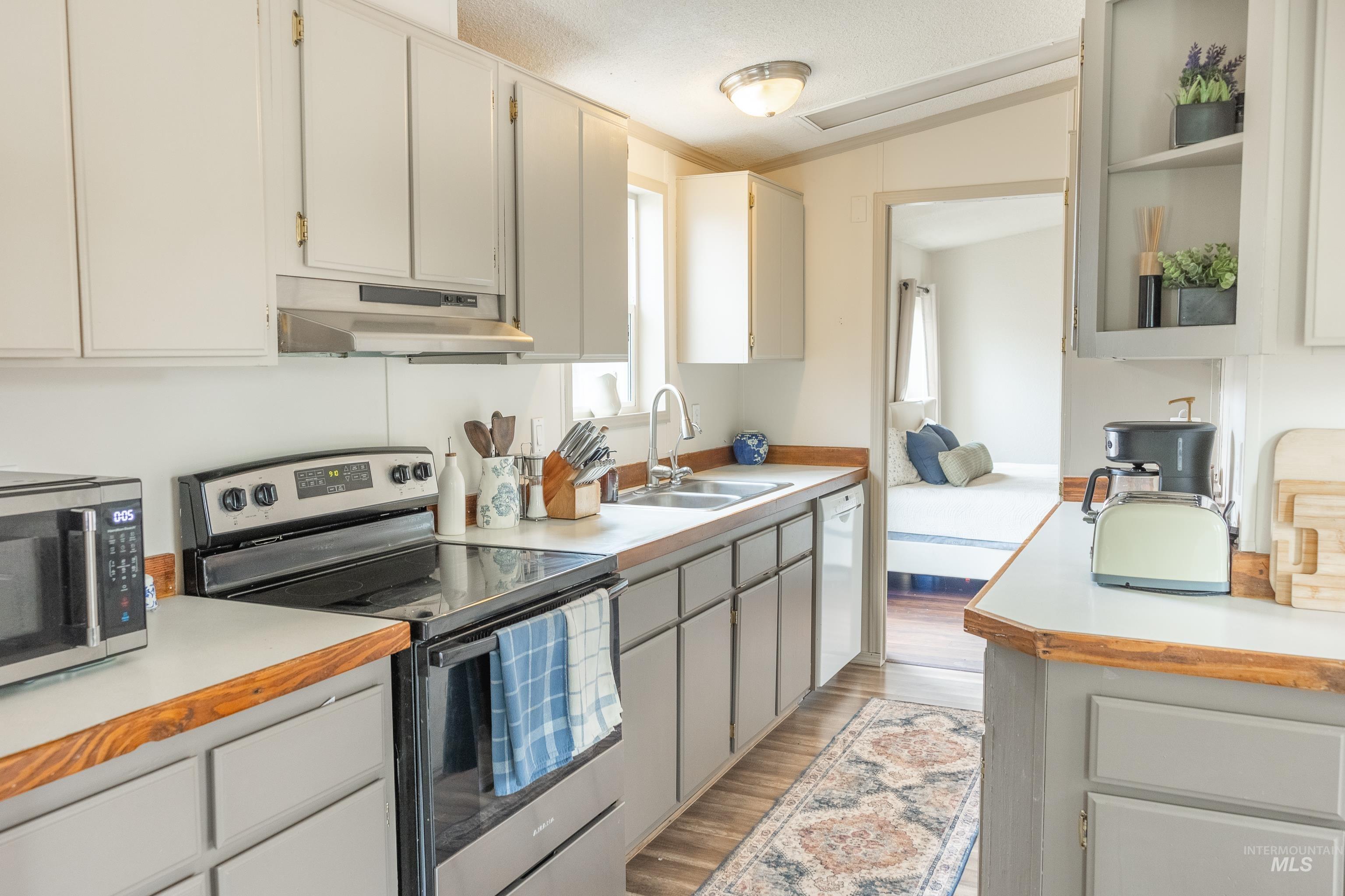 4325 Lenville #10