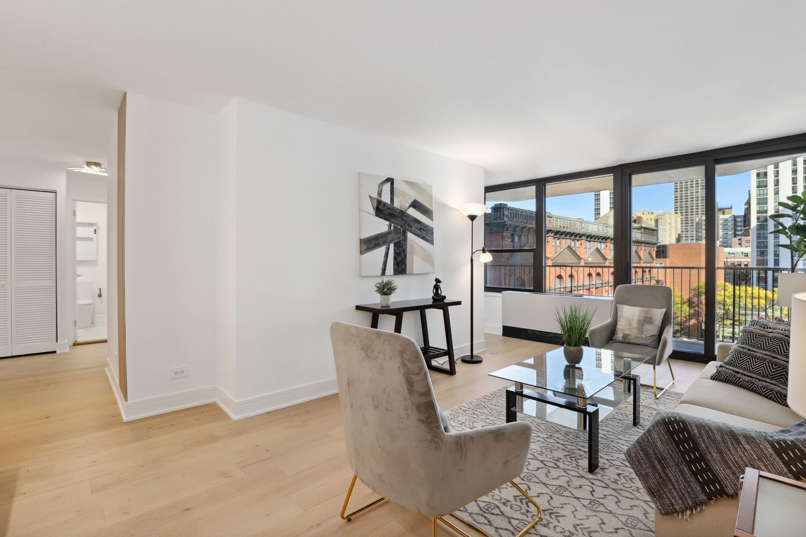1560 N Sandburg Terrace Unit: 706J