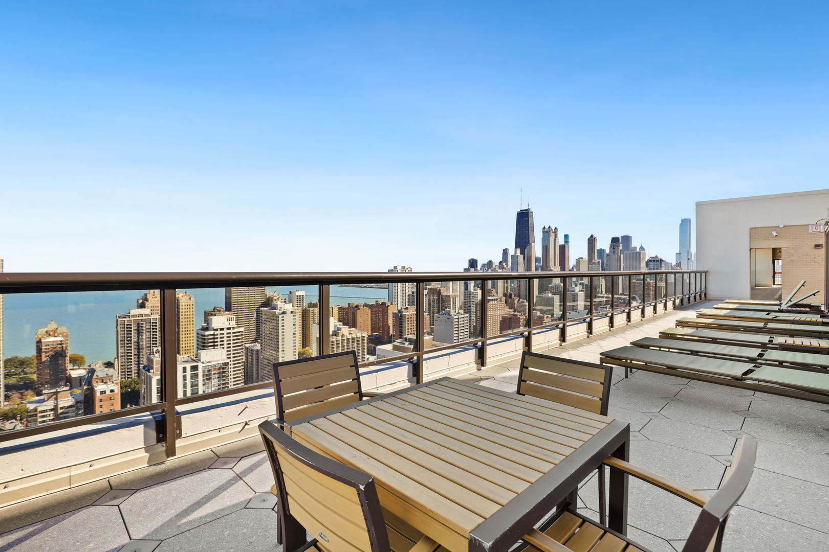 1560 N Sandburg Terrace Unit: 706J