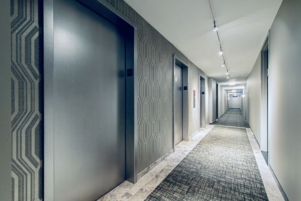 1560 N Sandburg Terrace Unit: 706J