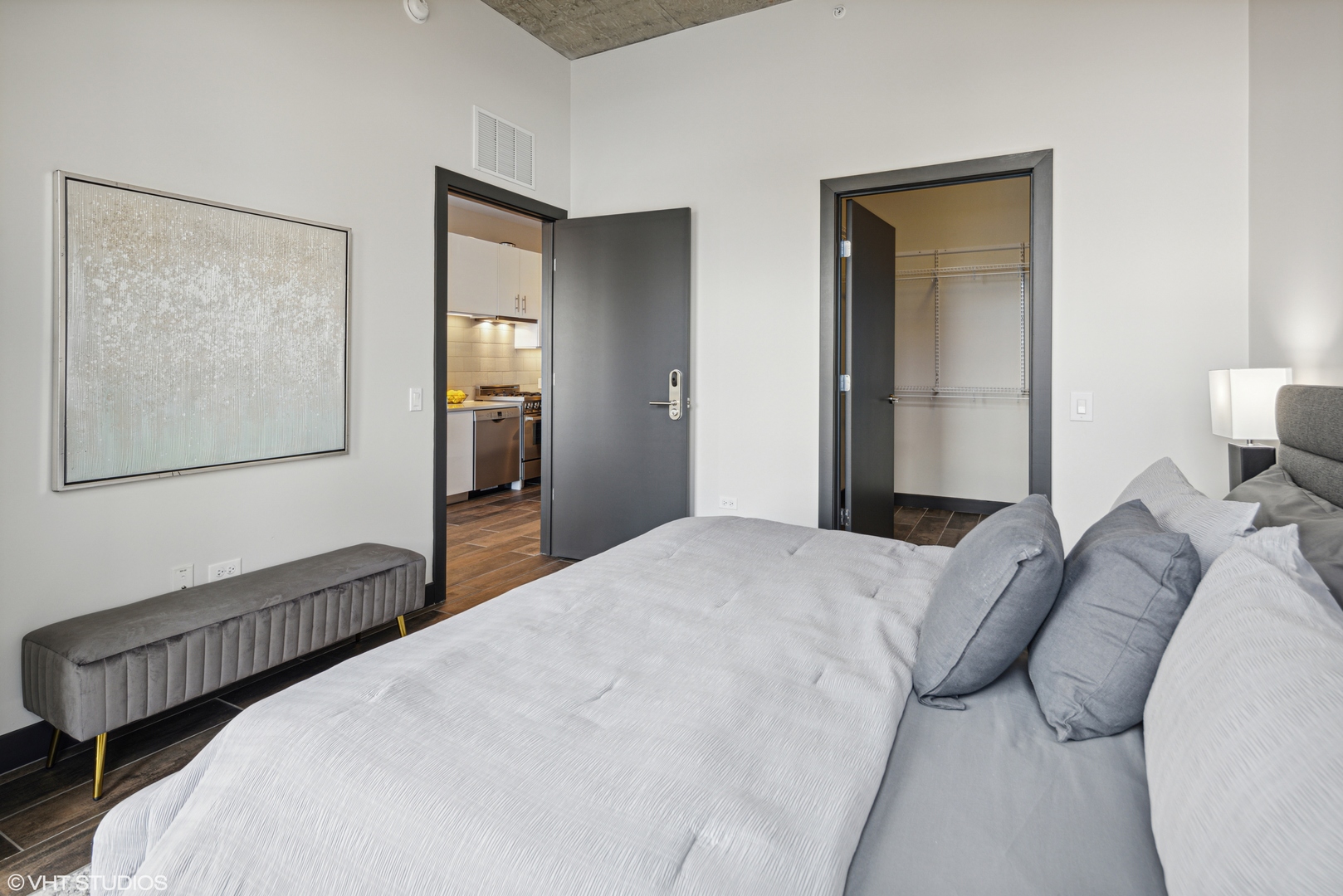 171 N Aberdeen Street Unit: 1014