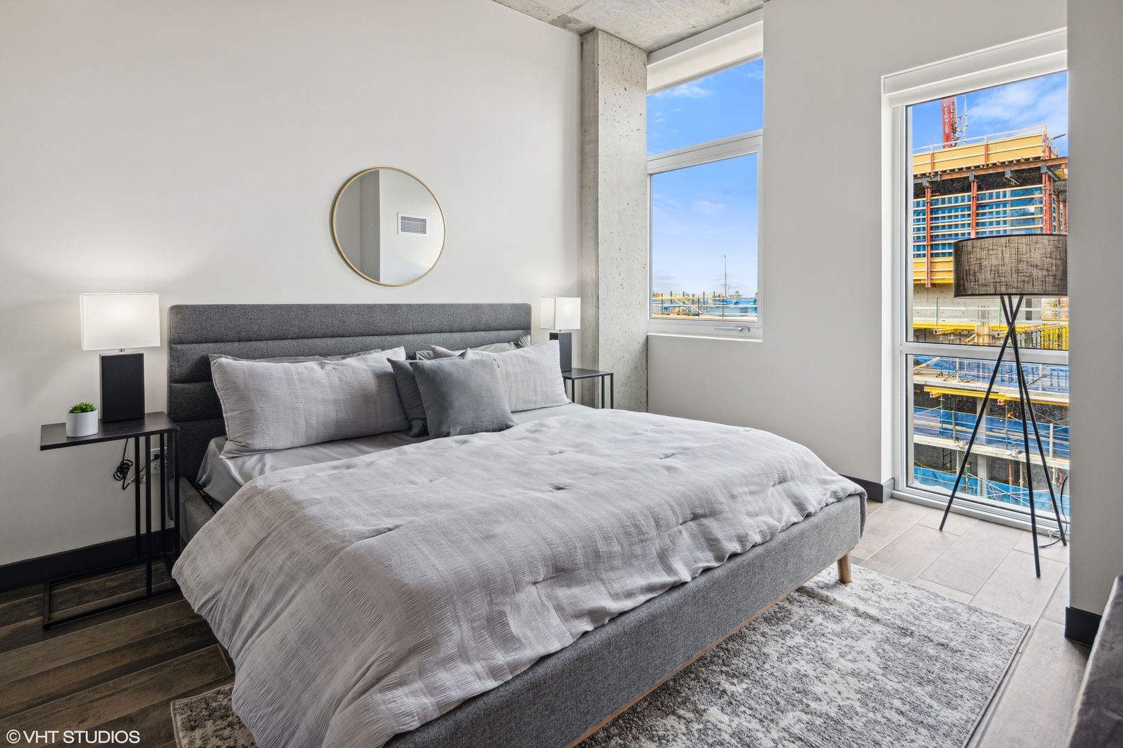 171 N Aberdeen Street Unit: 1014