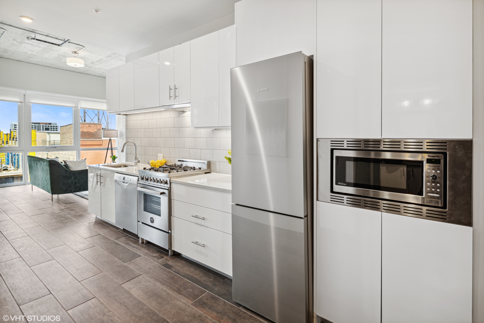 171 N Aberdeen Street Unit: 1014