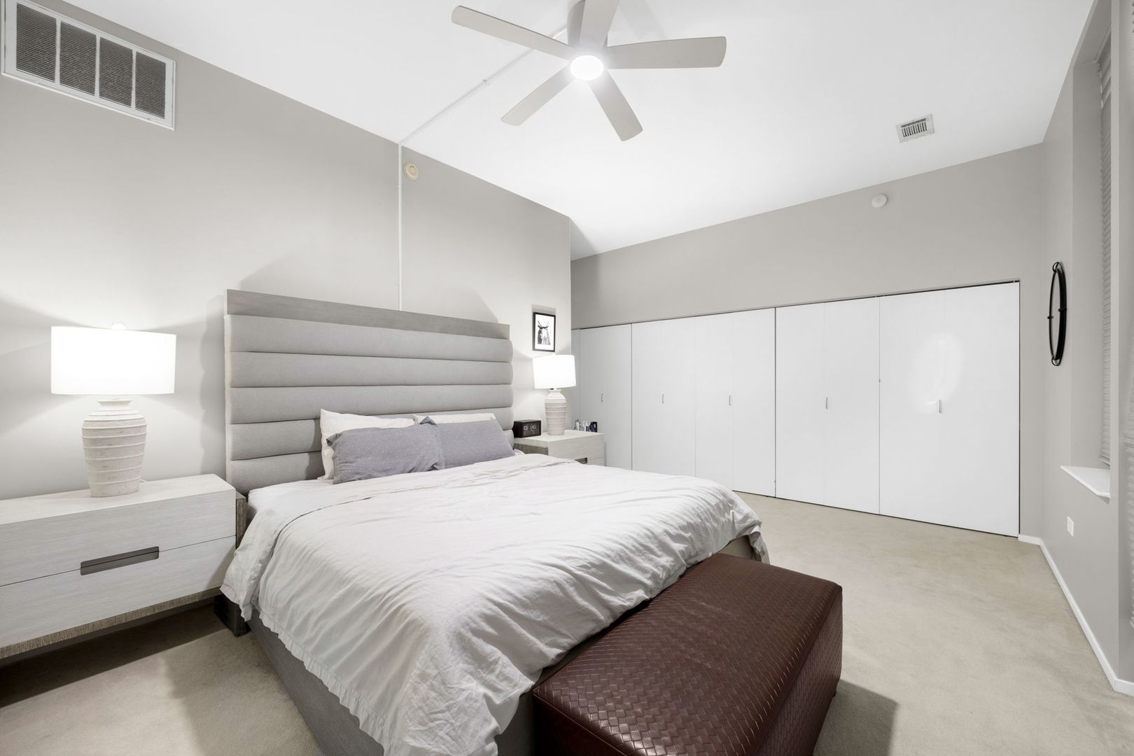 324 N JEFFERSON Street Unit: 103