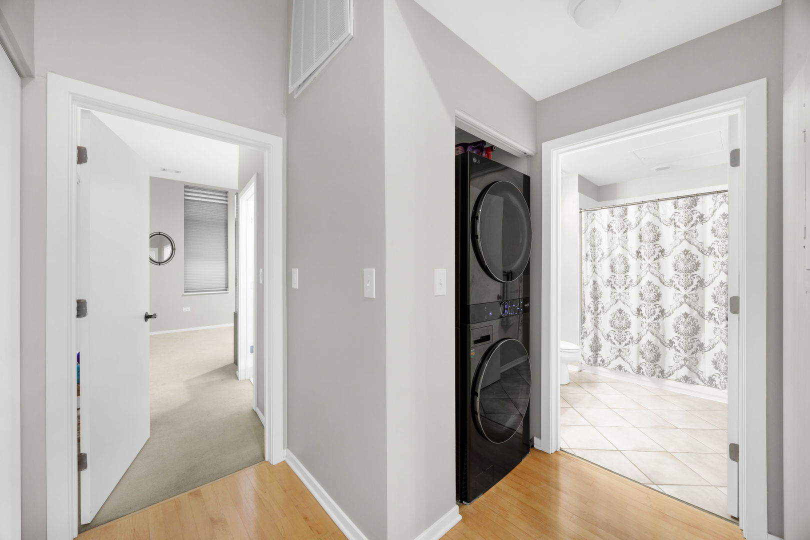 324 N JEFFERSON Street Unit: 103