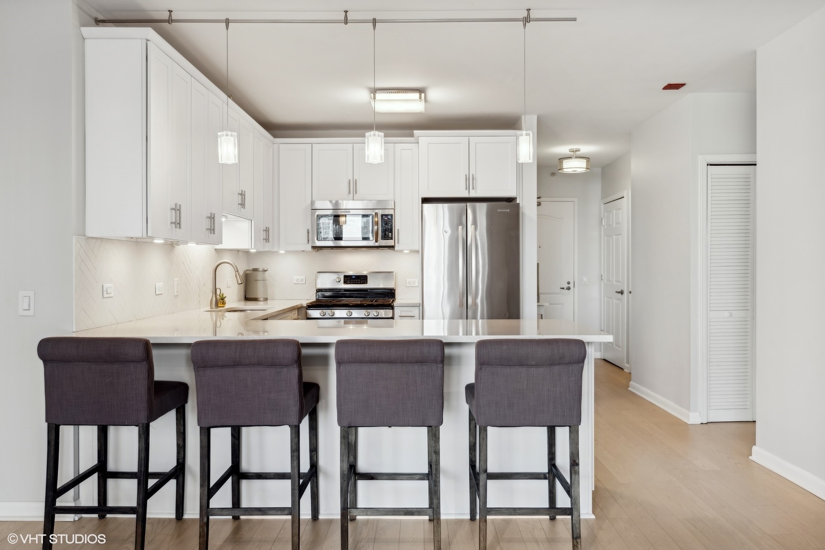 630 N STATE Street Unit: 1309
