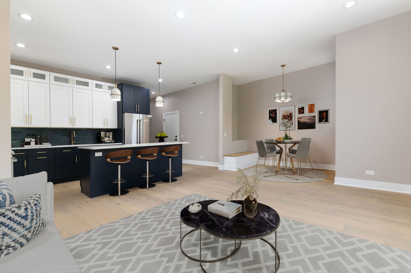 1627 W Warren Boulevard Unit: 2