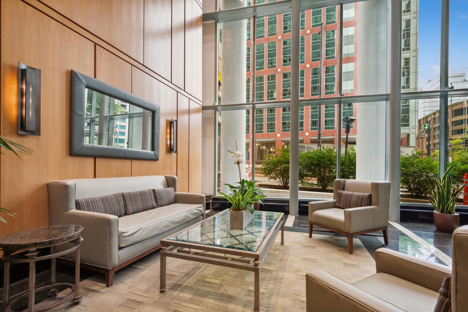 345 N LASALLE Street Unit: 1703