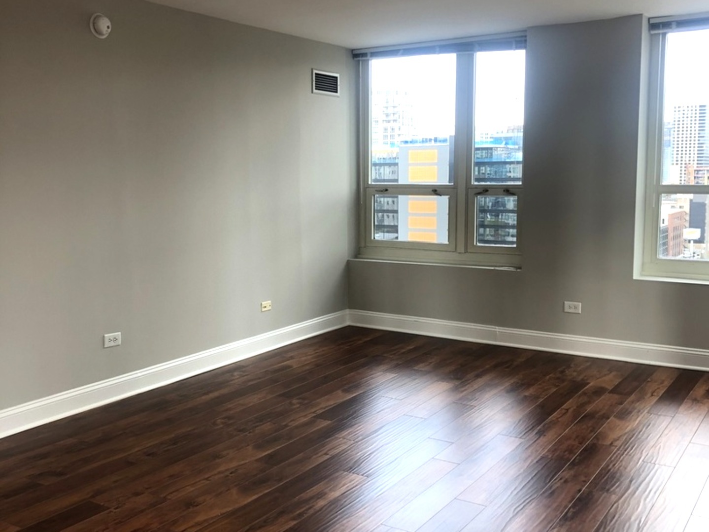 345 N LASALLE Street Unit: 1703