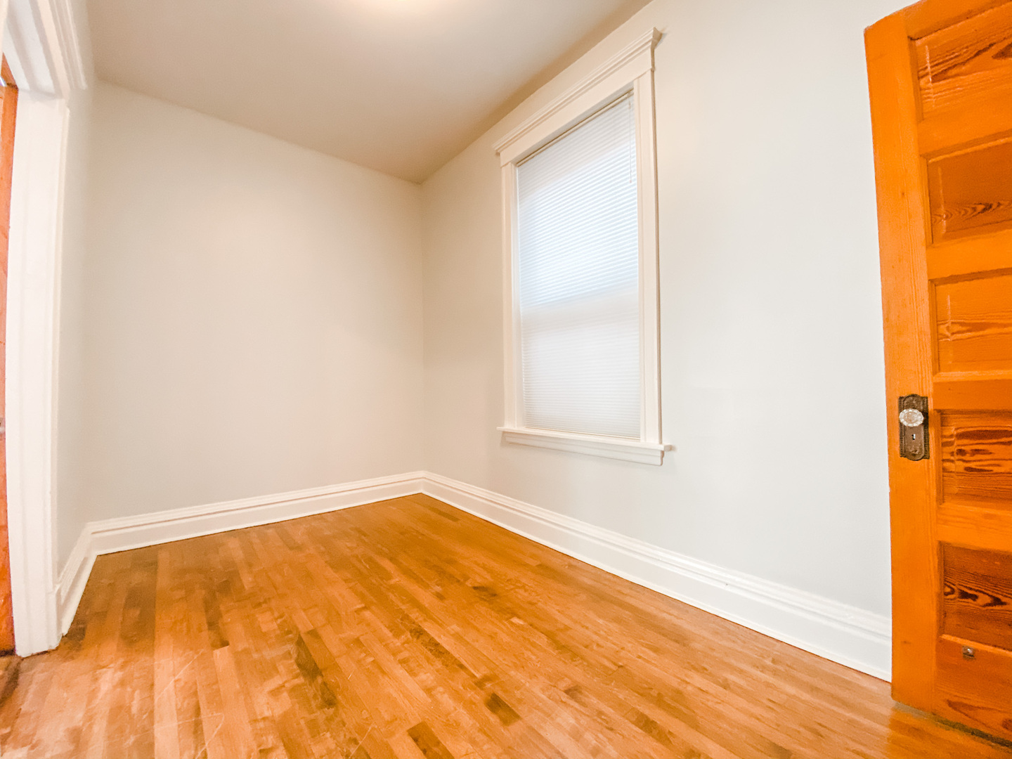 1939 N Sheffield Avenue Unit: 2