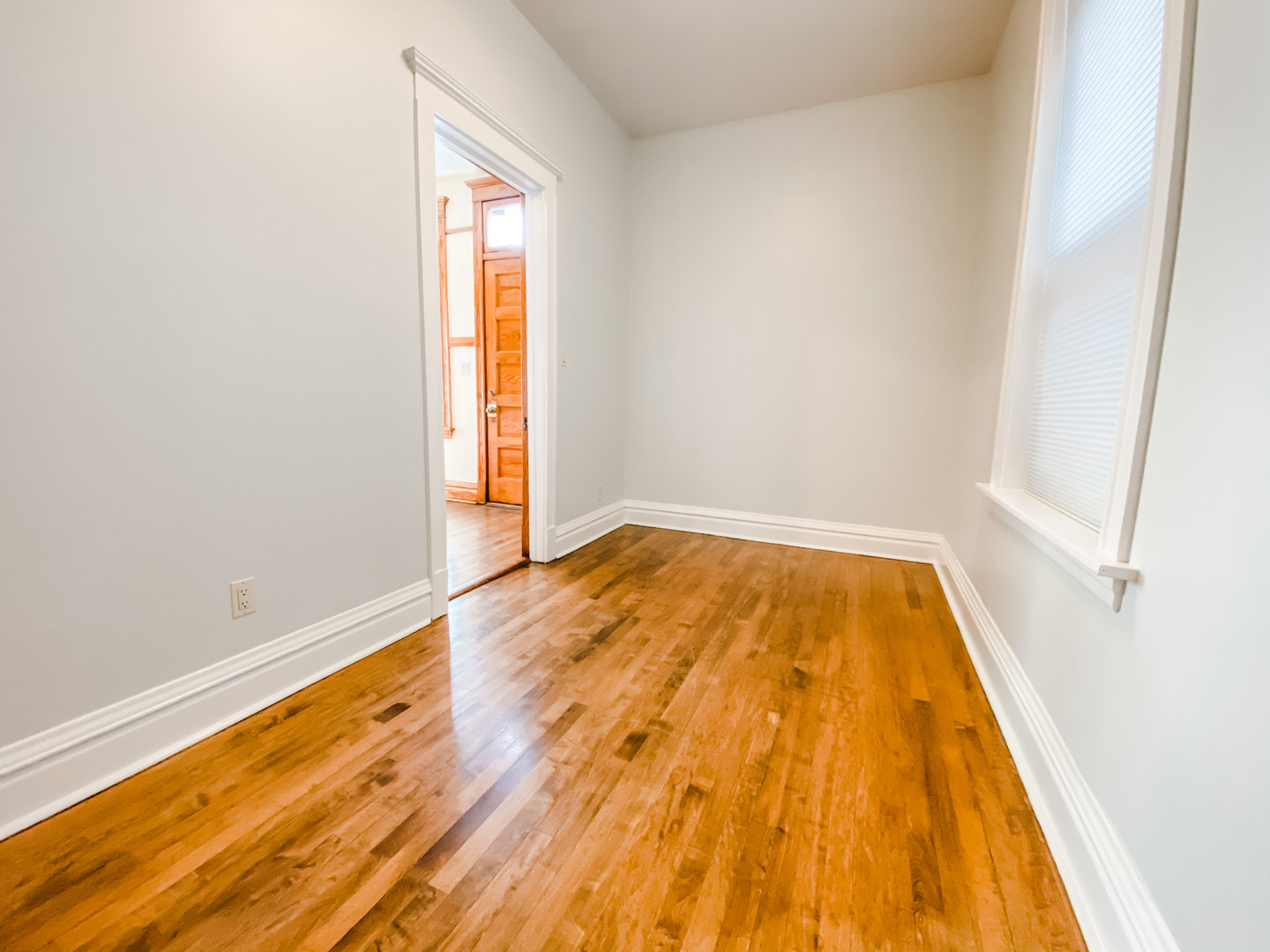 1939 N Sheffield Avenue Unit: 2
