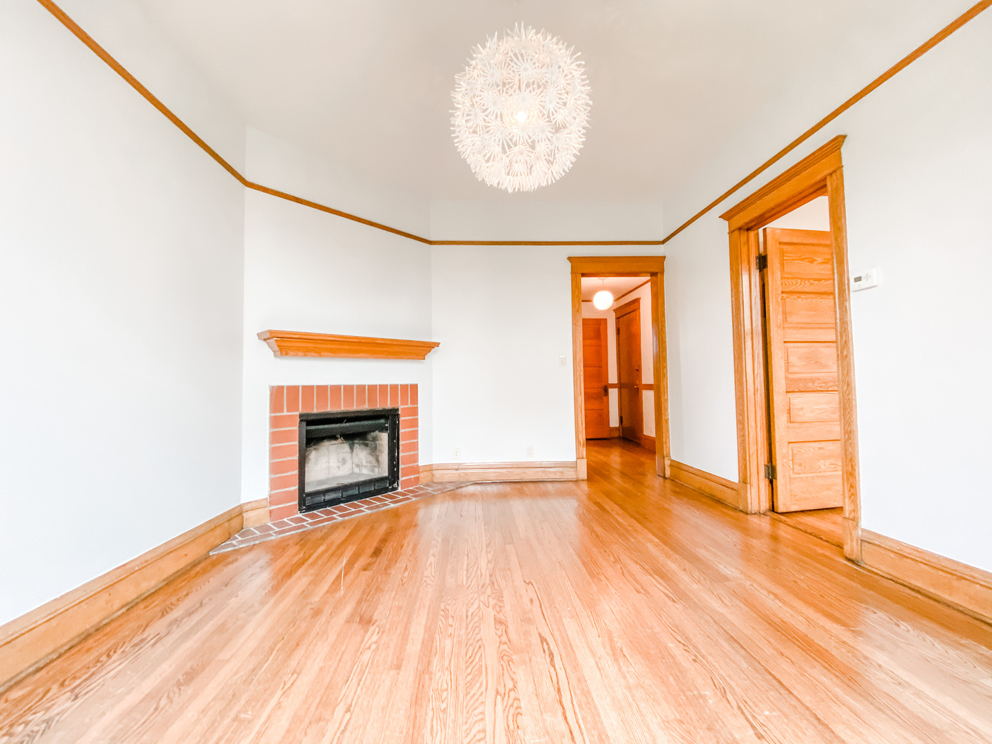1939 N Sheffield Avenue Unit: 2