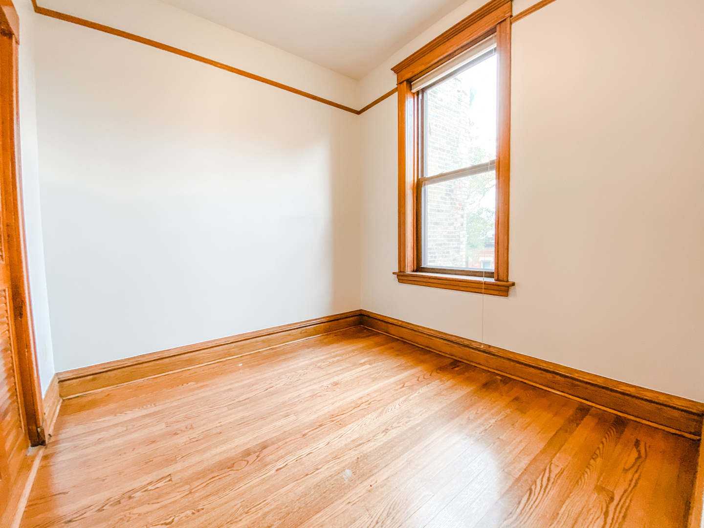 1939 N Sheffield Avenue Unit: 2