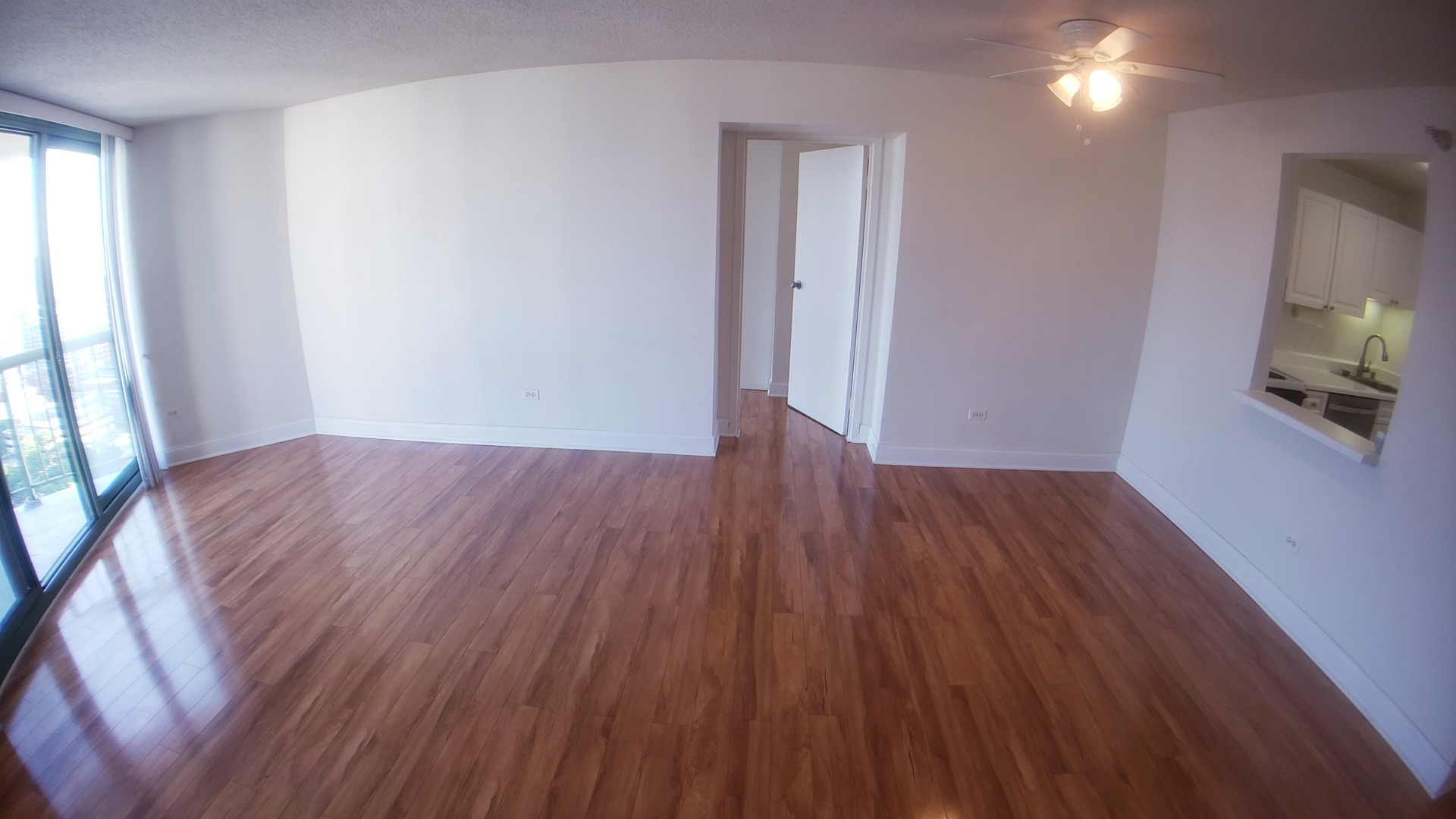 111 W Maple Street Unit: 2504