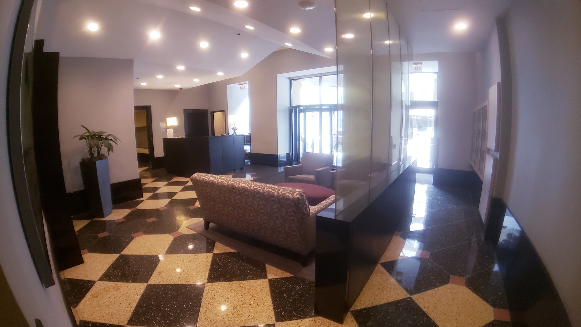 111 W Maple Street Unit: 2504