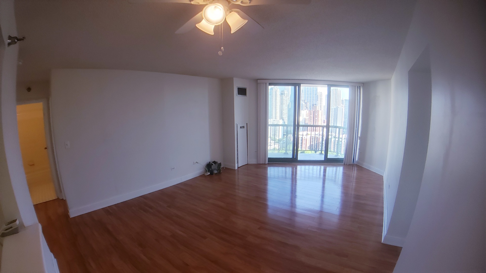 111 W Maple Street Unit: 2504