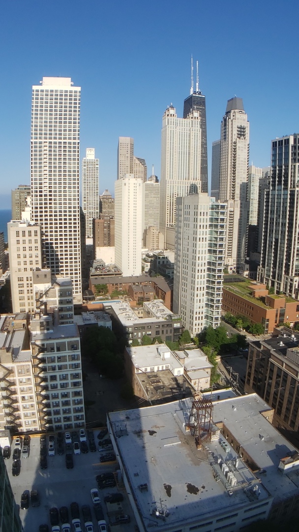 111 W Maple Street Unit: 2504