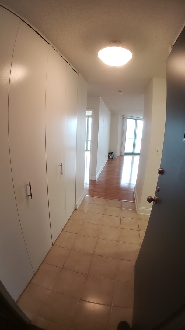 111 W Maple Street Unit: 2504