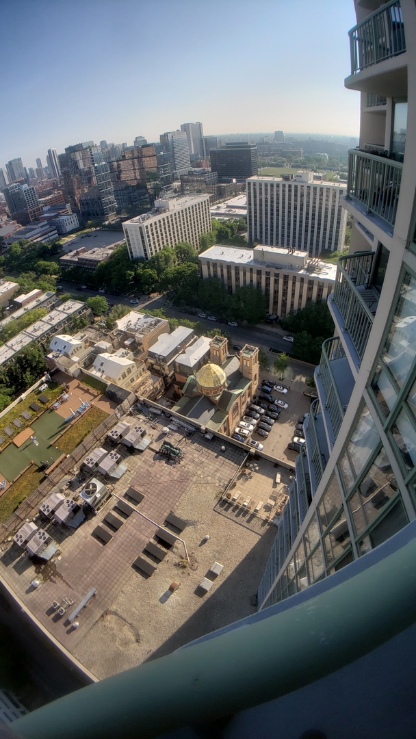 111 W Maple Street Unit: 2504