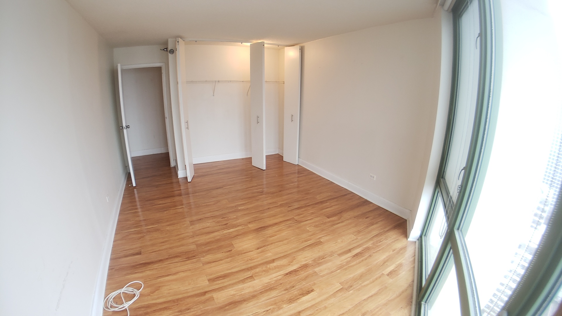 111 W Maple Street Unit: 2504