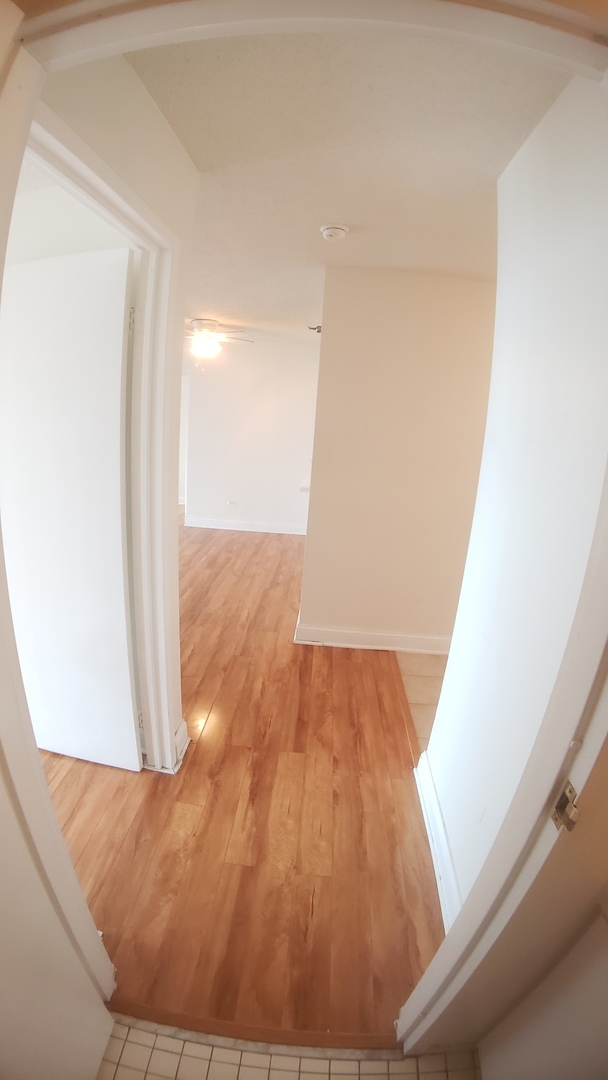 111 W Maple Street Unit: 2504
