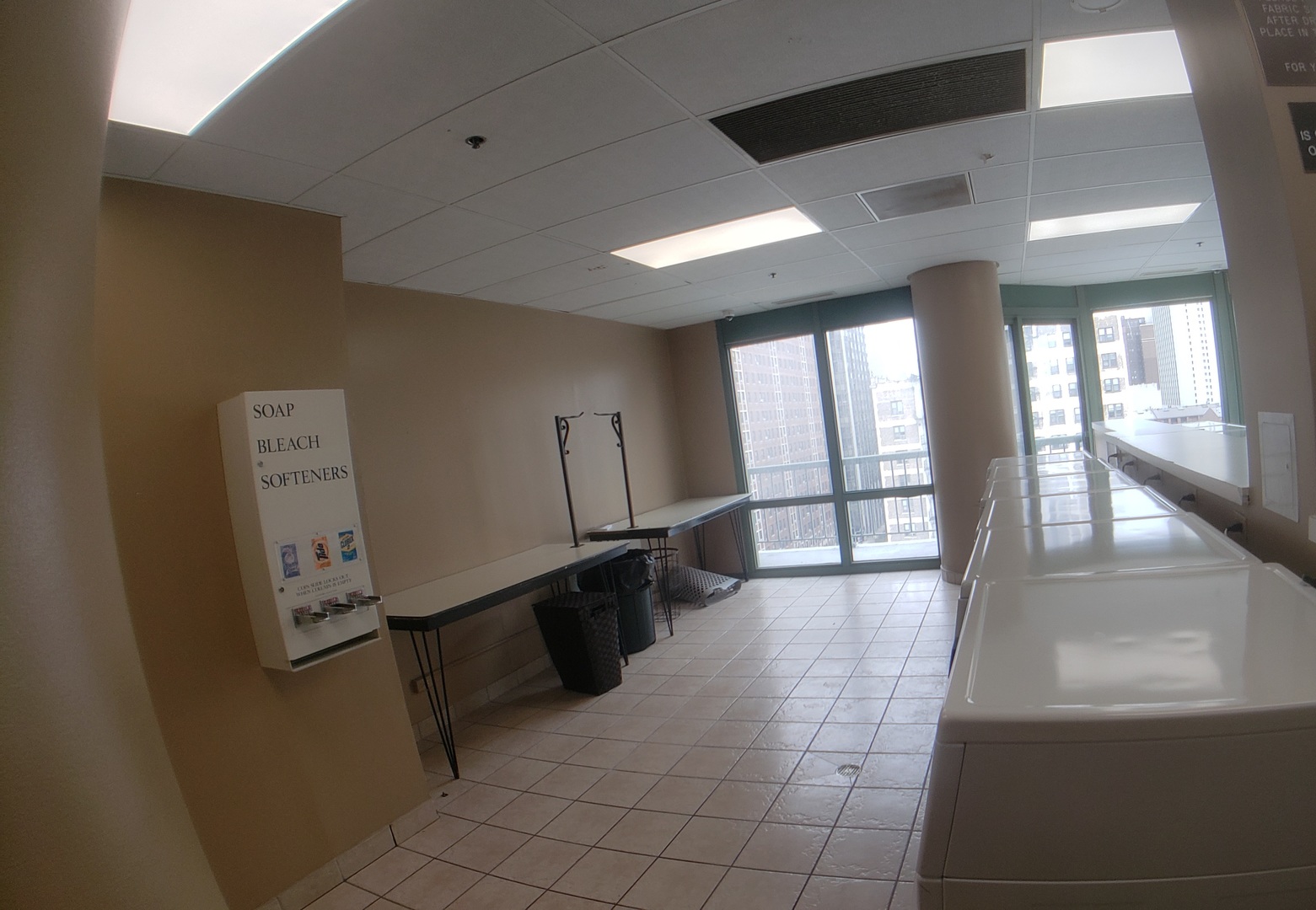 111 W Maple Street Unit: 2504