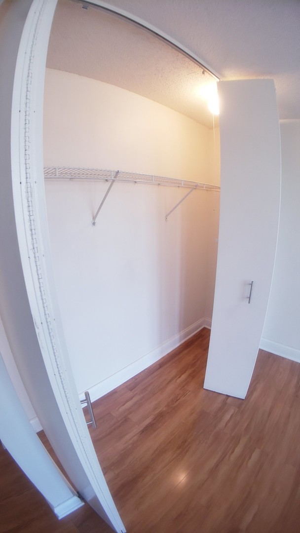 111 W Maple Street Unit: 2504