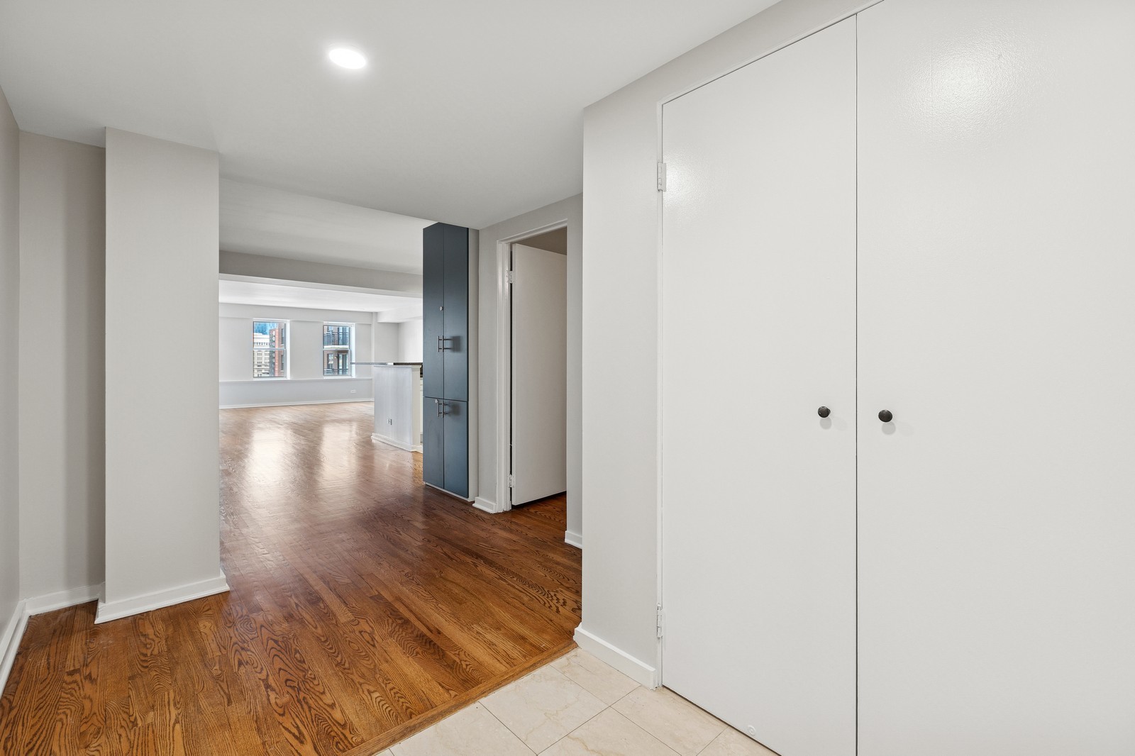 40 E 9th Street Unit: 1609