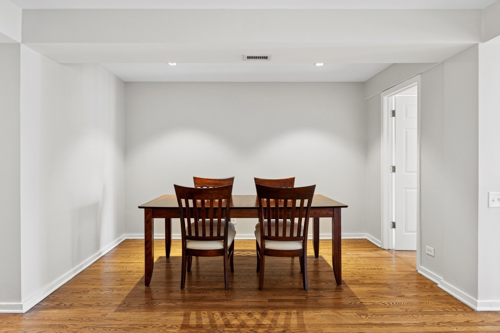 40 E 9th Street Unit: 1609