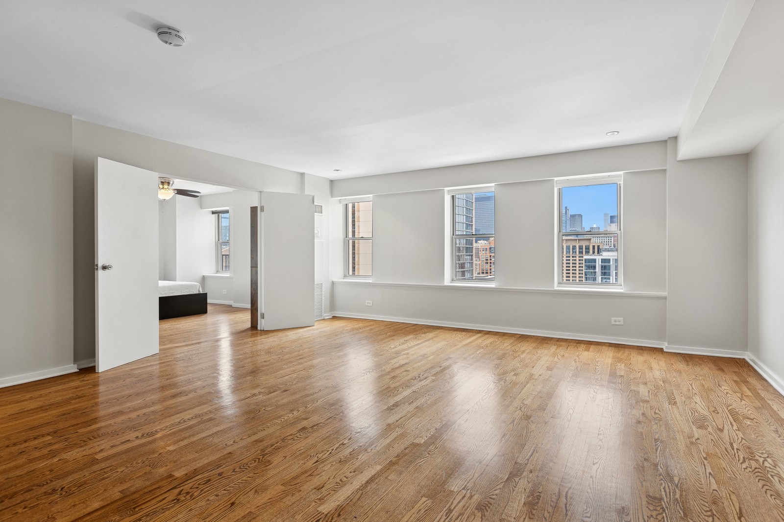 40 E 9th Street Unit: 1609
