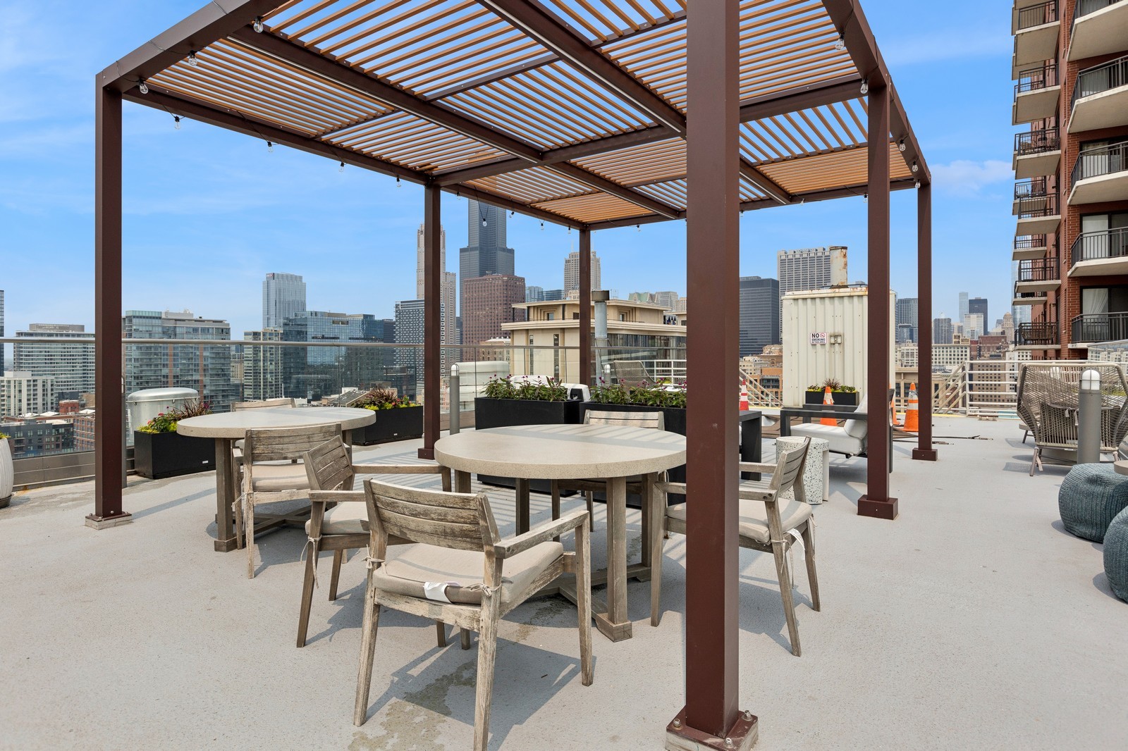 40 E 9th Street Unit: 1609