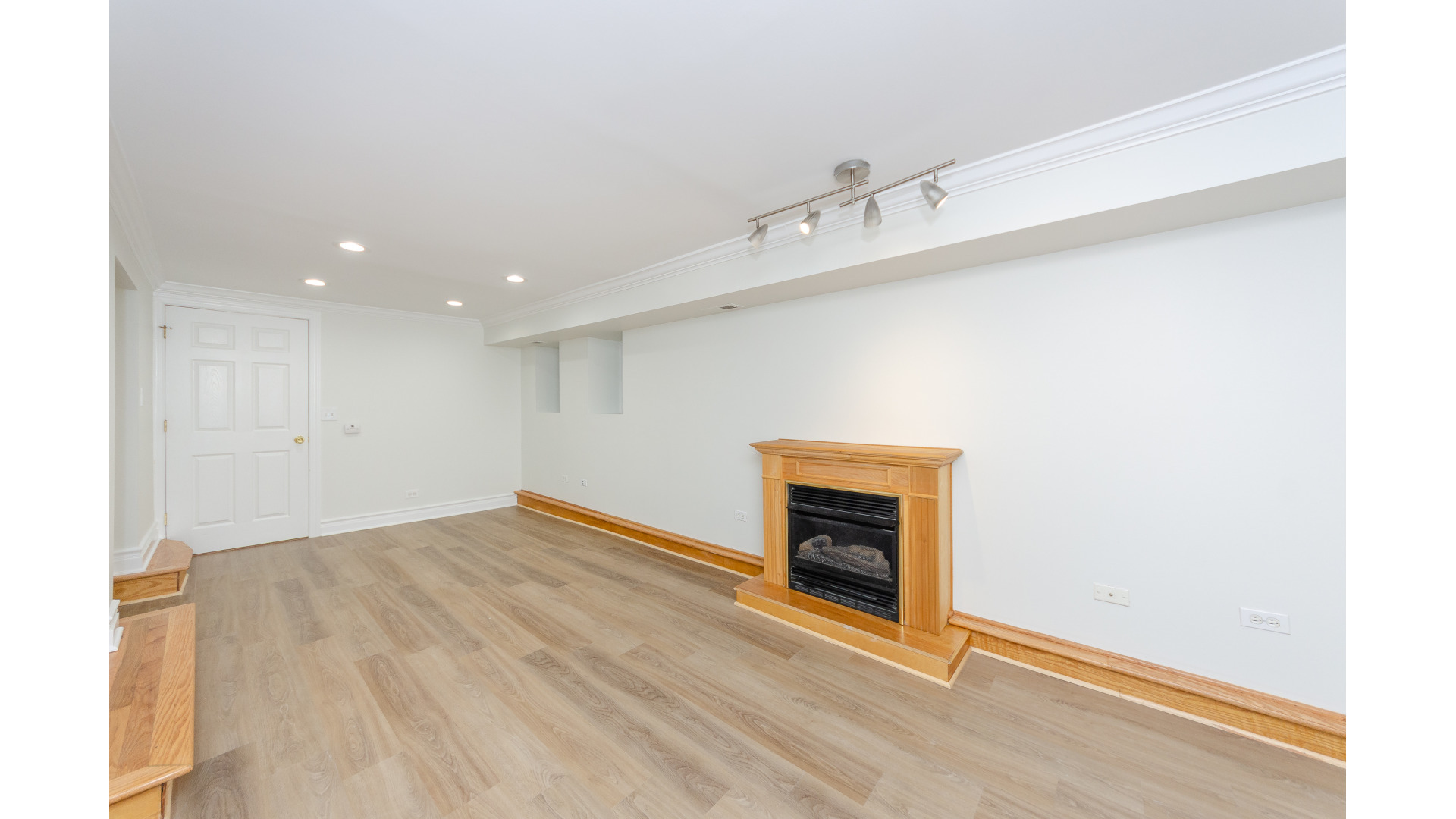 944 W Montana Street Unit: GARDEN
