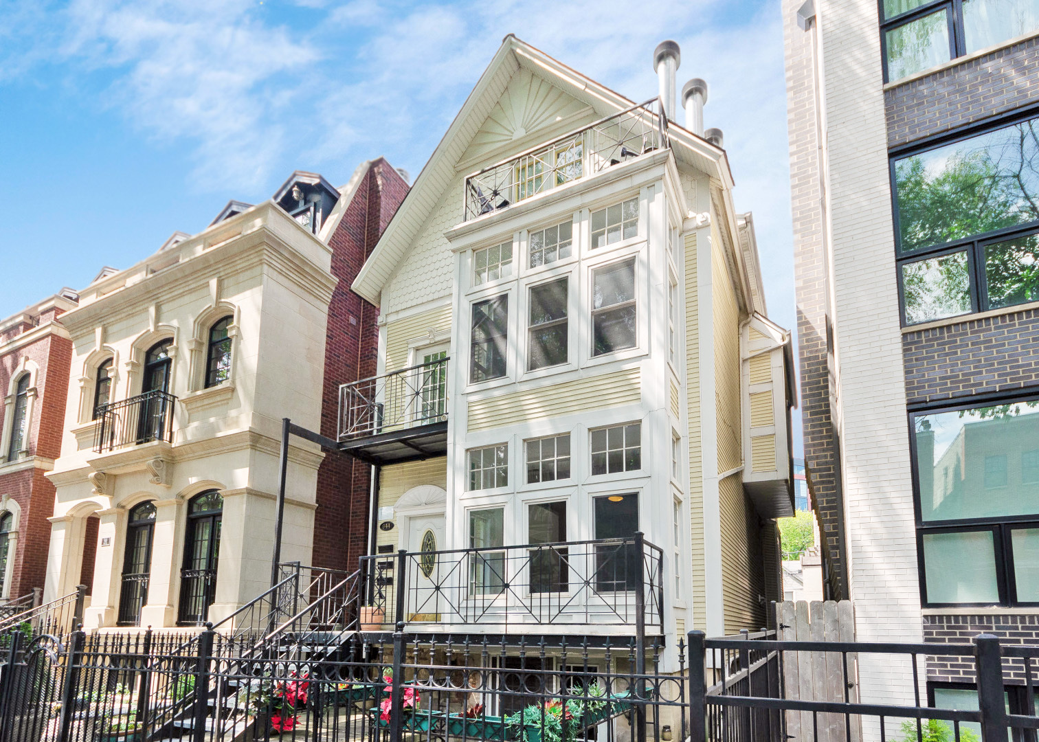 944 W Montana Street Unit: GARDEN