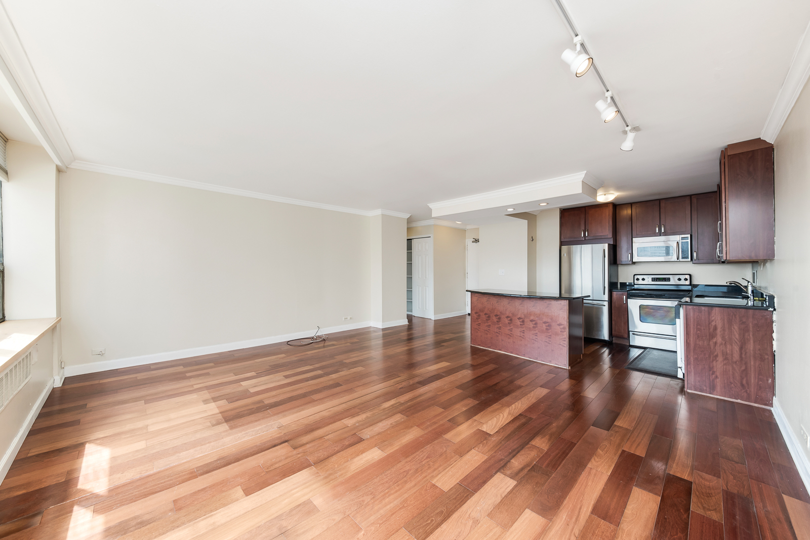 1360 N Sandburg Terrace Unit: 2103