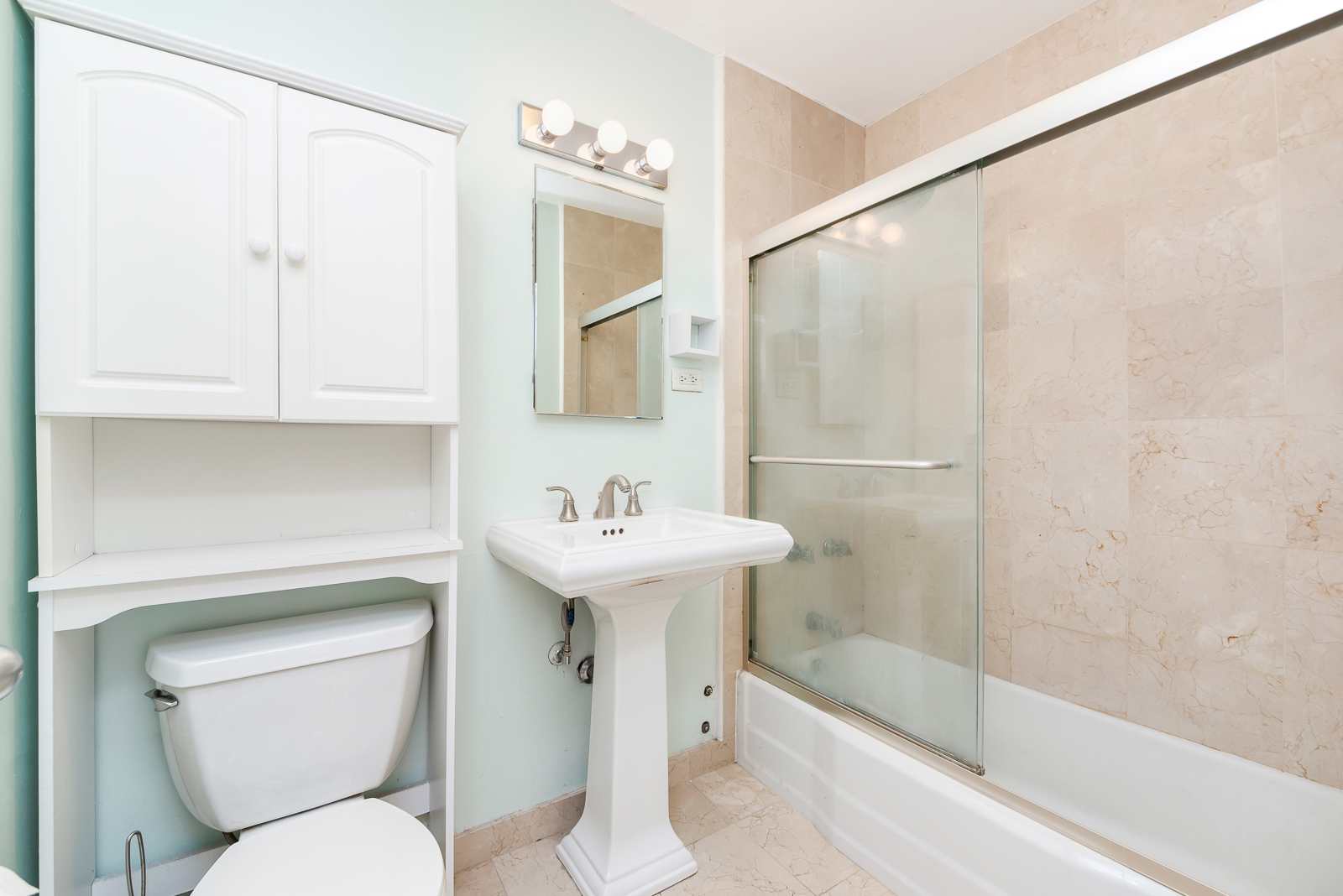 1360 N Sandburg Terrace Unit: 2103