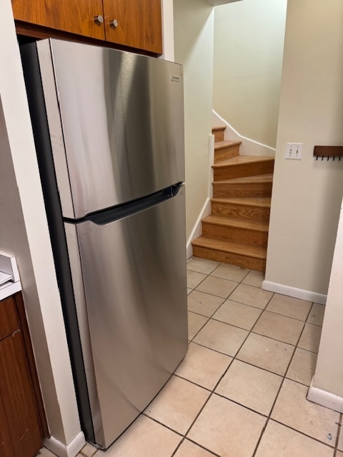 588 W HAWTHORNE Place Unit: 2