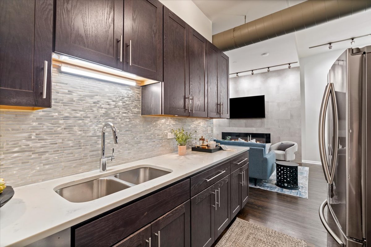 1448 N Orleans Street Unit: 2E