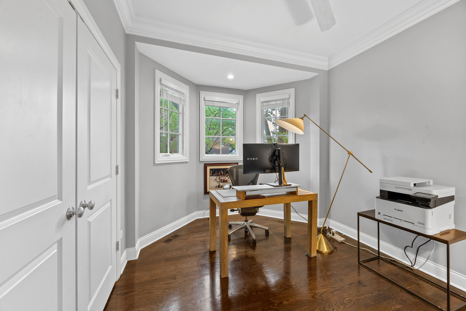 2700 N Wayne Avenue Unit: 2S