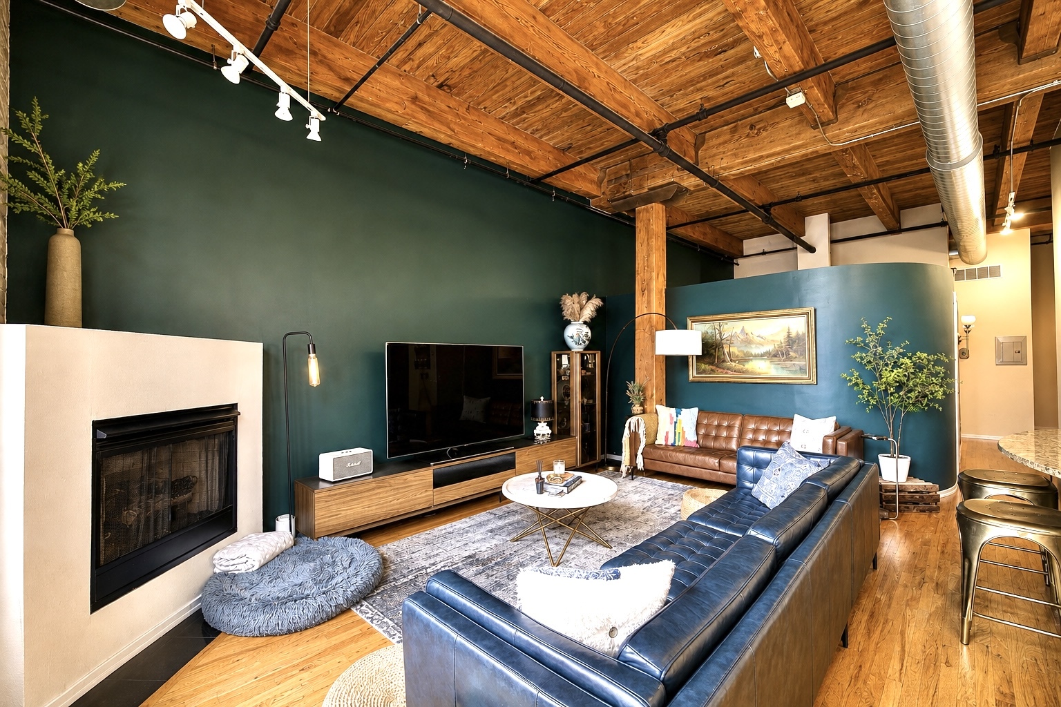 1500 W Monroe Street Unit: 504