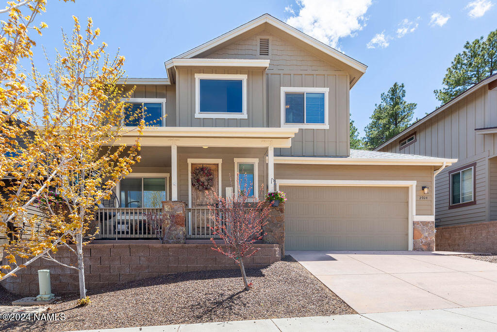 2924 W Presidio Drive