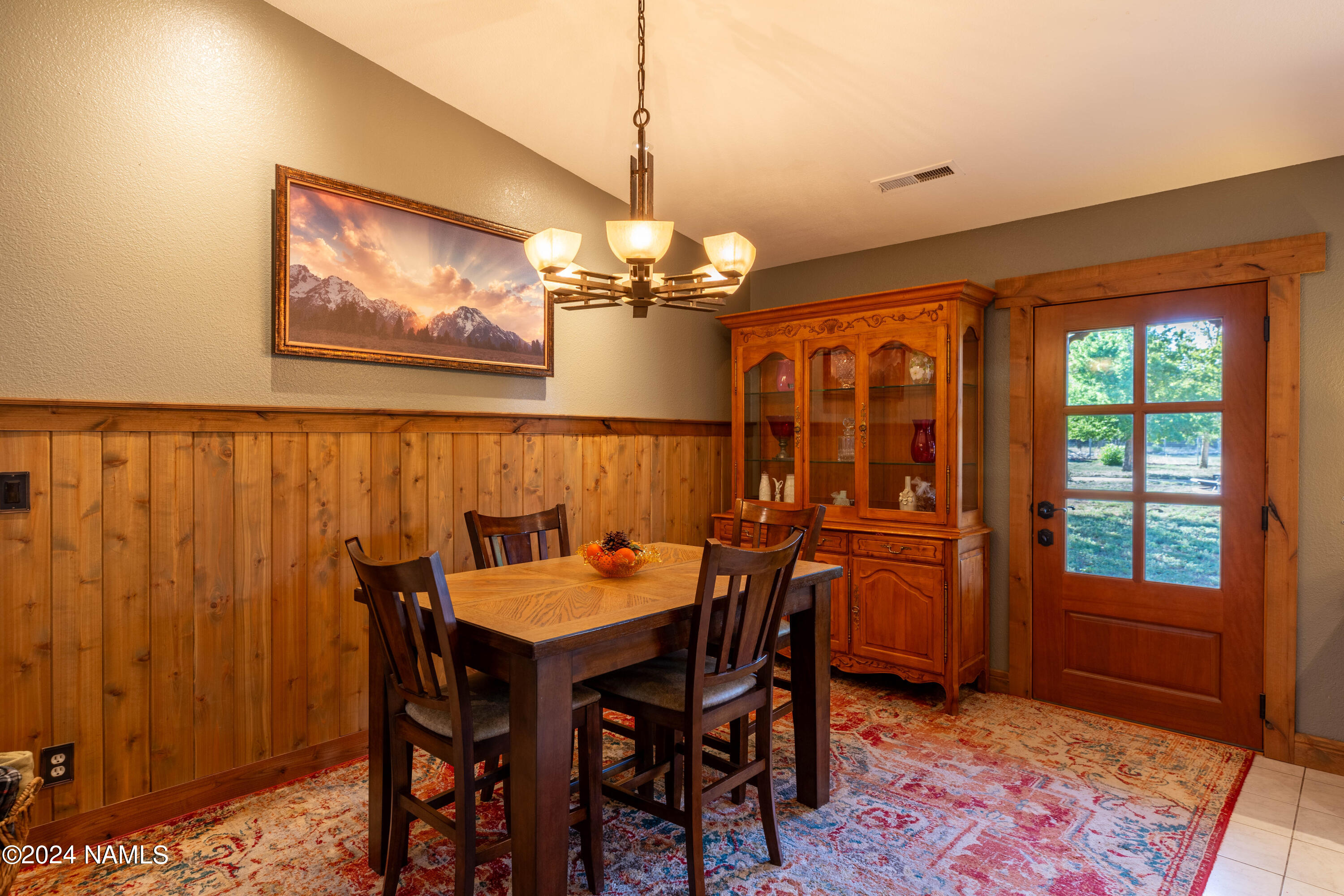 9690 Legacy Lane