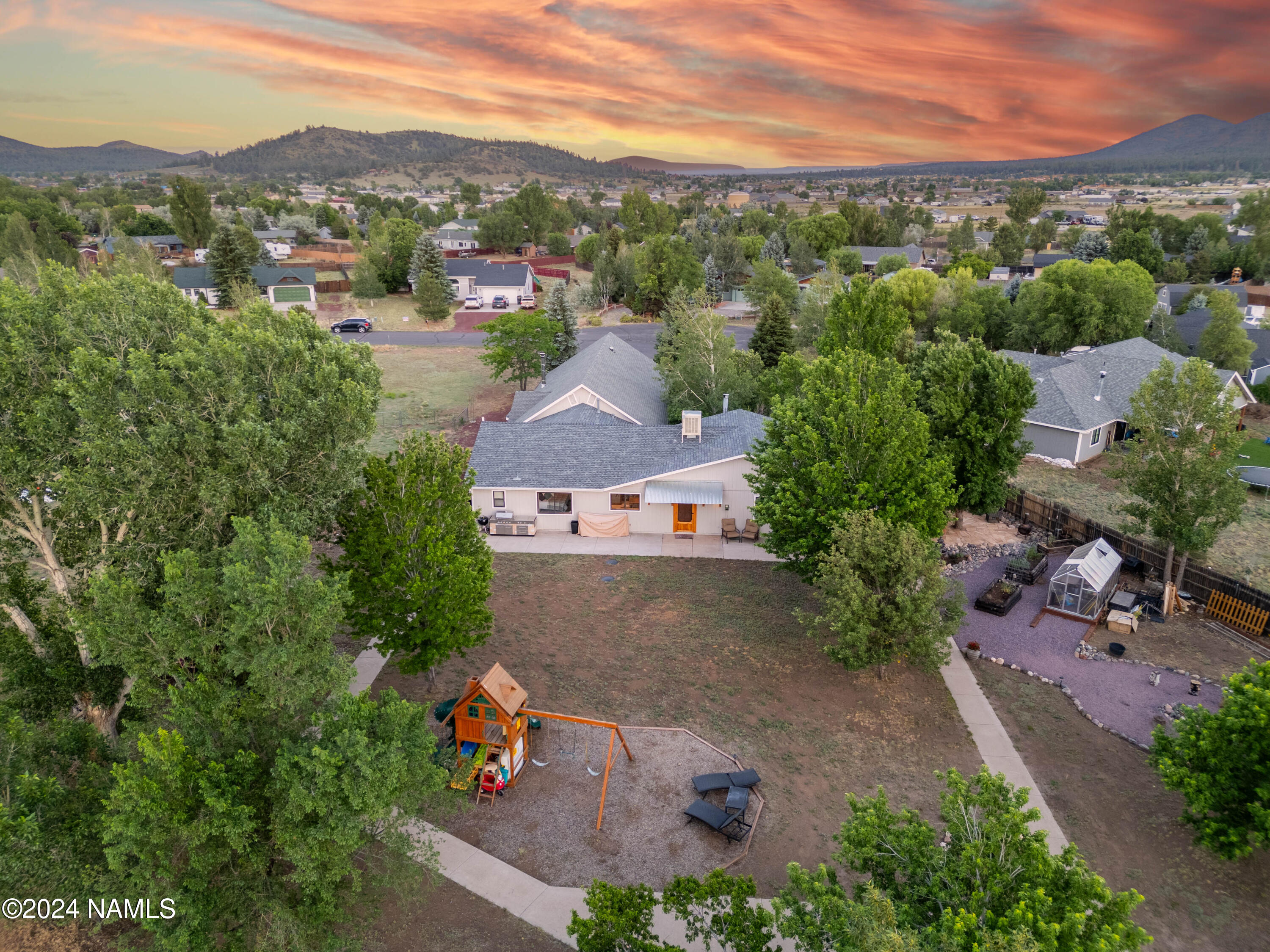 9690 Legacy Lane