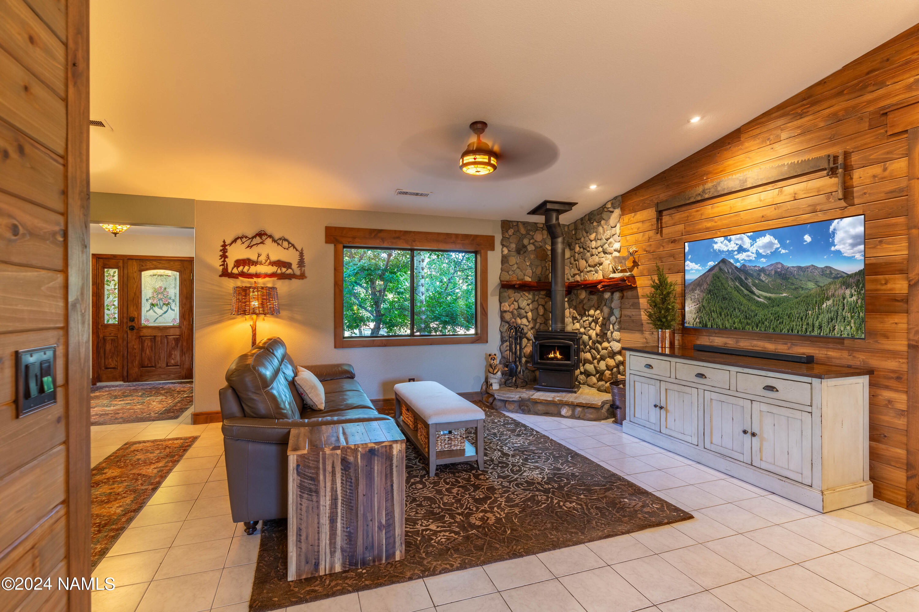 9690 Legacy Lane